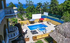 Takuma Boutque Hotel Hotel Rooms & Suites