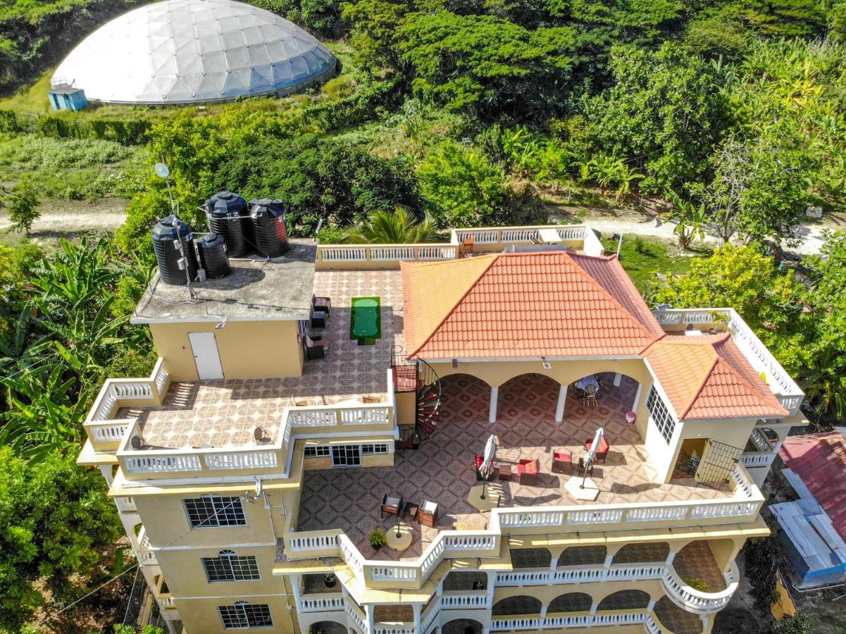 Takuma Boutque Hotel Hotel Rooms & Suites Montego Bay Exterior photo